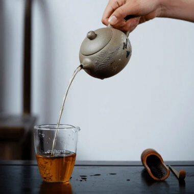 Yixing Zisha Teapot [Jinxiu Shanhe Xishi] (Douqing Sha – 270ml)