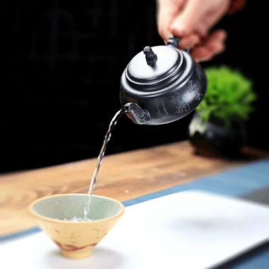 Yixing Zisha Teapot [Lion Pot] (Shi Huang – 180ml)