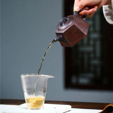 Yixing Zisha Teapot [Liufang Jing Lan] (Lao Zi Ni/Jiao Ni – 230ml)