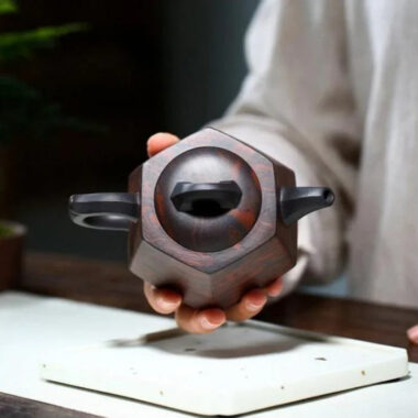 Yixing Zisha Teapot [Liufang Jing Lan] (Lao Zi Ni/Jiao Ni – 230ml)