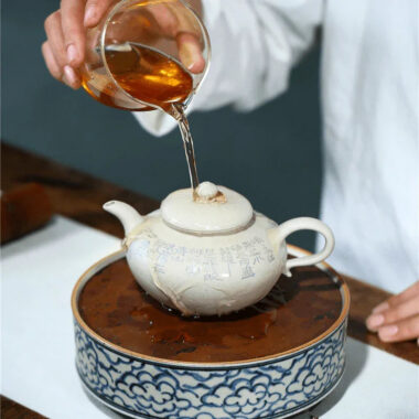 Yixing Zisha Teapot [Liunian] (Bai Duan Ni – 270ml)