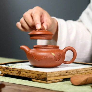 Yixing Zisha Teapot [Lotus Antique] (Jiang Po Ni – 200ml)