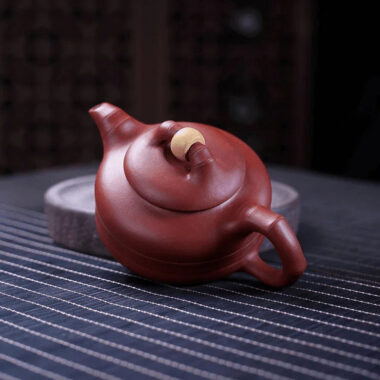 Yixing Zisha Teapot [Lucky] (dahongpao – 260ml)