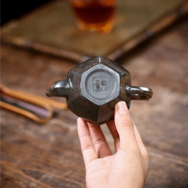 Yixing Zisha Teapot [Palace Lantern] (Qing Duan Ni Firewood Fired – 150ml)