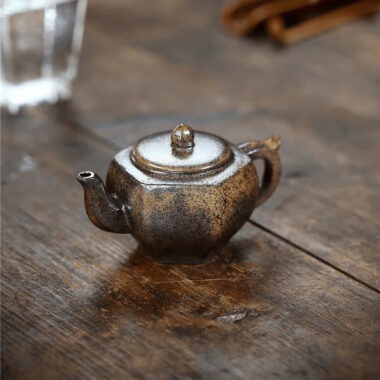Yixing Zisha Teapot [Palace Lantern] (Qing Duan Ni Firewood Fired – 150ml)