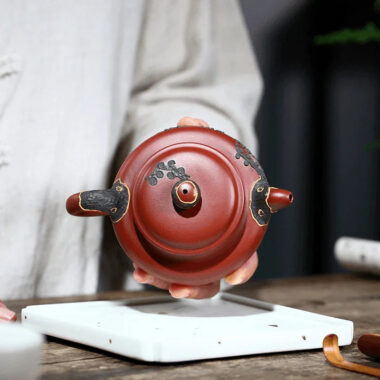 Yixing Zisha Teapot [Pine Needle Antique] (Dahongpao – 200ml)