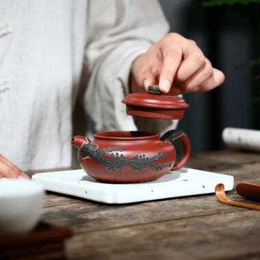 Yixing Zisha Teapot [Pine Needle Antique] (Dahongpao – 200ml)