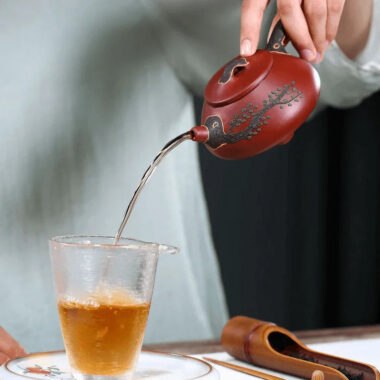 Yixing Zisha Teapot [Pine Needle Shi Piao] (Dahongpao – 200ml)