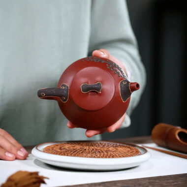 Yixing Zisha Teapot [Pine Needle Shi Piao] (Dahongpao – 200ml)