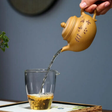 Yixing Zisha Teapot [Qingxin Qiushui] (Huangjin Duan Ni – 250ml)