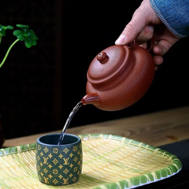 Yixing Zisha Teapot [Ribbed Antique] (Dahongpao – 280ml)