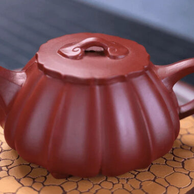 Yixing Zisha Teapot [Ribbed Shi Piao] (Dahongpao -200ml)