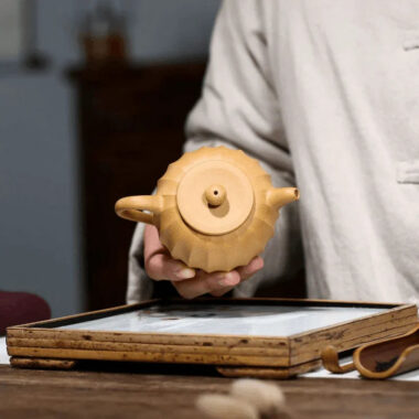 Yixing Zisha Teapot [Ribbed Yuli] (Huangjin Duan Ni – 240ml)