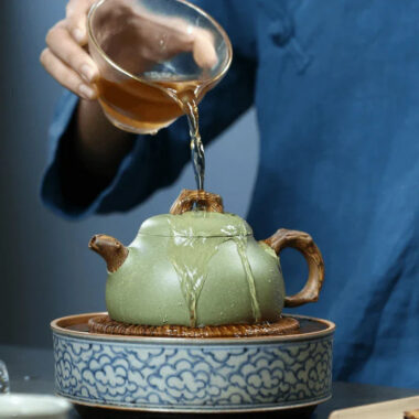 Yixing Zisha Teapot [Ru Ding] (Douqing Sha – 300ml)