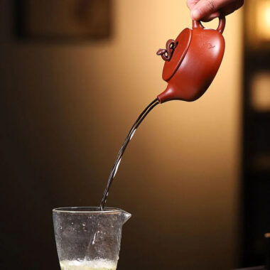 Yixing Zisha Teapot [Ruyi Shi Piao] (Dahongpao – 170ml)