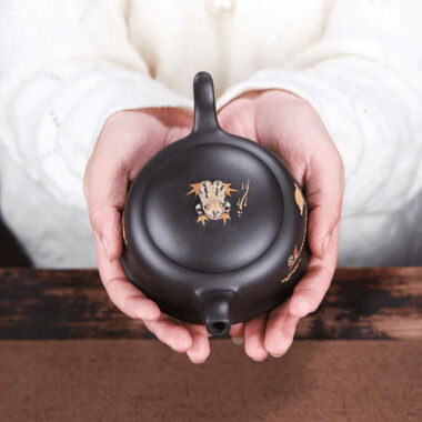 Yixing Zisha Teapot Set [Lotus Pond Moonlight] (Hei Zhu Ni – 260ml)