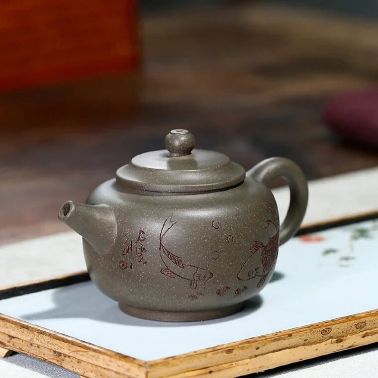 Yixing Zisha Teapot [Shuangyu Dezhong] (Qing Duan Ni – 240ml)