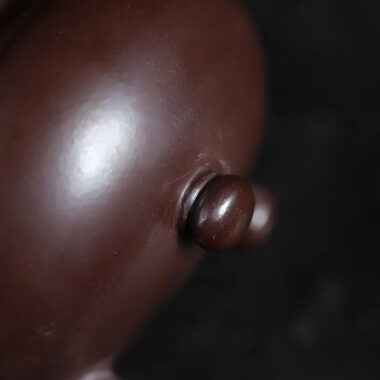 Yixing Zisha Teapot [Shuiping Tripod] (Zi Zhu Ni – 300ml)