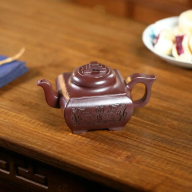 Yixing Zisha Teapot [Sifang Xiangrui] (Di Cao Qing – 270ml)