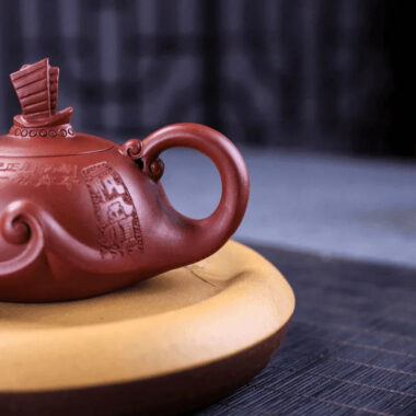 Yixing Zisha Teapot [Smooth & Fine] (Dahongpao – 210ml)