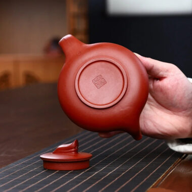Yixing Zisha Teapot [Smooth & Fine] Painted/Plain (Dahongpao – 200ml)