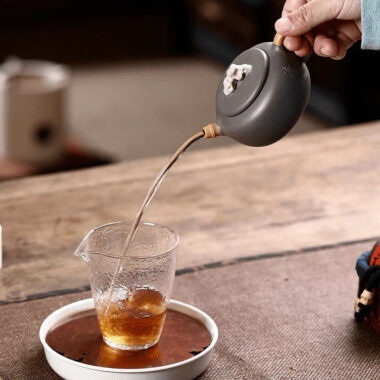 Yixing Zisha Teapot [Taihu Stone Qingyi] (Qinghua Duan Ni – 200ml)