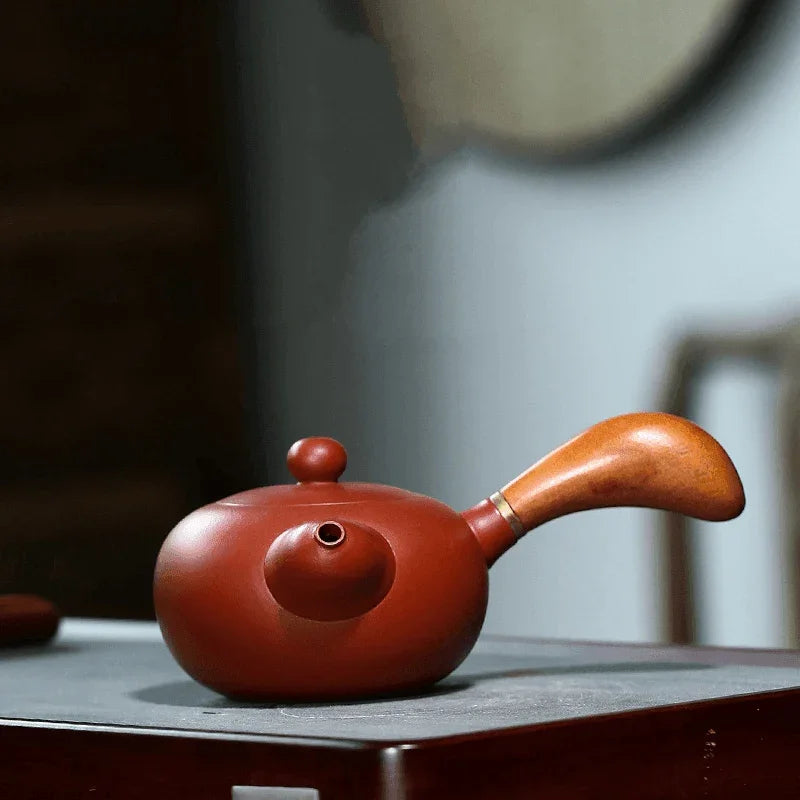 Yixing Zisha Teapot [Tang Yu Side Handle Pot] (Dahongpao – 220ml)