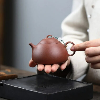 Yixing Zisha Teapot [Wendan] (Jiang Po Ni – 140ml)