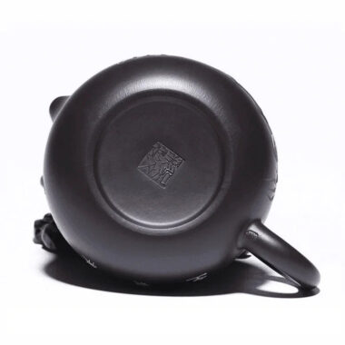 Yixing Zisha Teapot [Xiantao Xishi] (Hei Ni – 250ml)