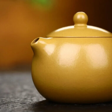 Yixing Zisha Teapot [Xishi Pot] (Huangjin Zhu Ni – 150ml)