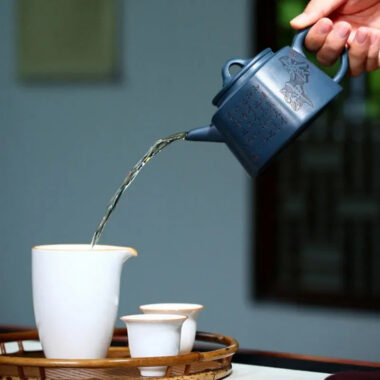 Yixing Zisha Teapot [Yangshen Liufang] (Tian Qing Ni -370ml)