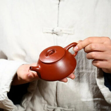 Yixing Zisha Teapot [Ziye Shi Piao] (Dahongpao – 200ml)