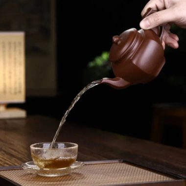 Full Handmade Yixing Zisha Teapot [Liufang Xiao Ying Pot] (Di Cao Qing – 280ml)