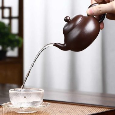 Full Handmade Yixing Zisha Teapot [Pear Pot] (Lao Zi Ni – 200ml)