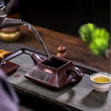Full Handmade Yixing Zisha Teapot [Ai Lian Shuo] (Zi Jia Ni – 280ml)