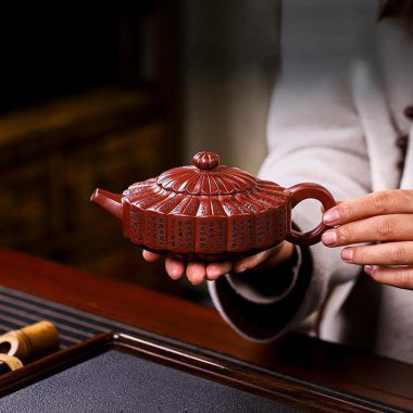 Full Handmade Yixing Zisha Teapot [Lanting Zhoupan] (Long Xue Sha – 320ml)