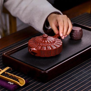 Full Handmade Yixing Zisha Teapot [Lanting Zhoupan] (Long Xue Sha – 320ml)