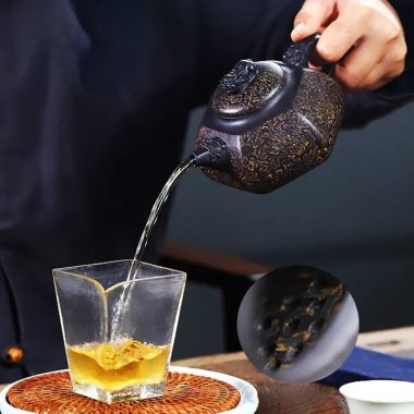 Full Handmade Yixing Zisha Teapot [Liufang Hei Bao] (Hei Jiao Ni – 310ml)