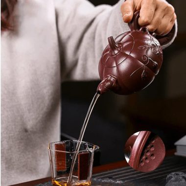 Full Handmade Yixing Zisha Teapot [Pumpkin] (Zi Ni – 380ml)