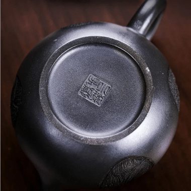 Full Handmade Yixing Zisha Teapot [Xiang Yun Xishi] (Shenjing Mo Lu Ni – 430ml)