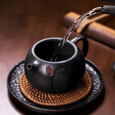 Full Handmade Yixing Zisha Teapot [Xiang Yun Xishi] (Shenjing Mo Lu Ni – 430ml)