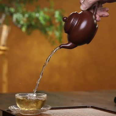 Full Handmade Yixing Zisha Teapot [Xiao Ying Pot] (Zi Ni – 230ml)