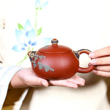 Yixing Zisha Teapot [Pine Needle Xishi] (Dahongpao – 260ml)