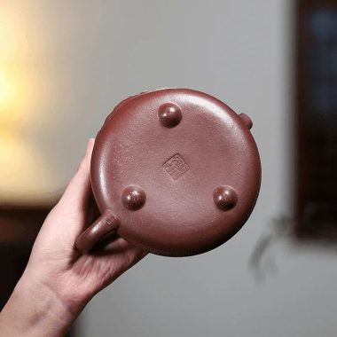 Yixing Zisha Teapot [Xiangyun Bian Piao] (Zi Ni – 320ml)